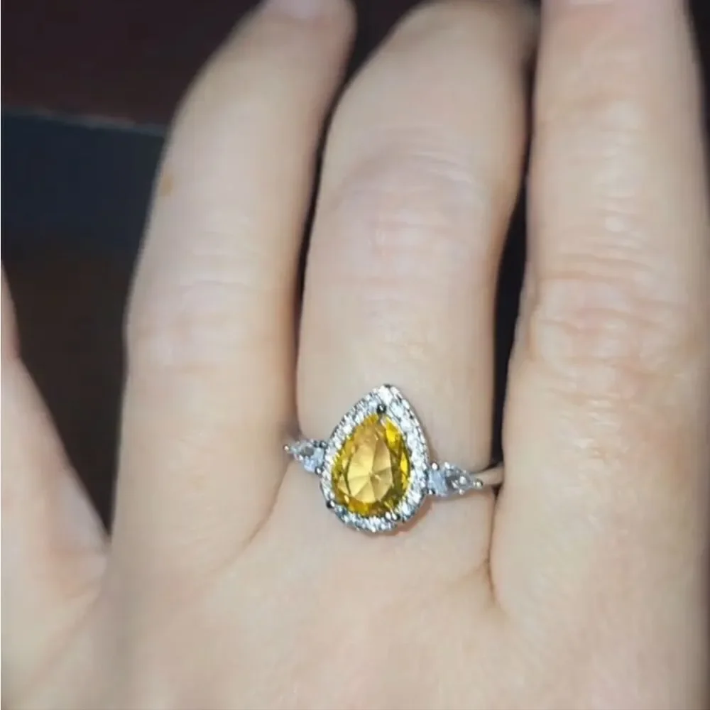 Ladies Timeless Elegant  Tear Drop Simulated Diamonds ring
